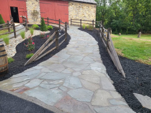 Berks County Flagstone Walkway